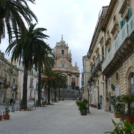 Giumbabulla Luxury House Bed & Breakfast Ragusa Exterior foto