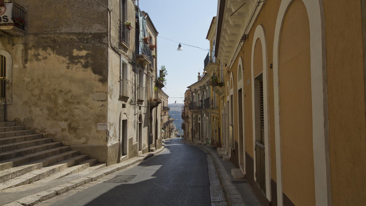 Giumbabulla Luxury House Bed & Breakfast Ragusa Exterior foto